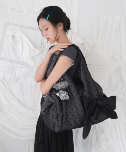SIWEOL107(シウォル107)の「Kitten Crop Tee (Charcoal)(Tシャツ/カットソー・レディース・チャコール・FREE)」の5枚目の写真