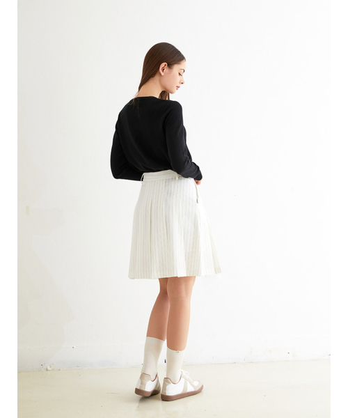 NITINA(ニティナ)の「ストライププリーツスカートIV(スカート・レディース・アイボリー・SMALL/MEDIUM)」の3枚目の写真