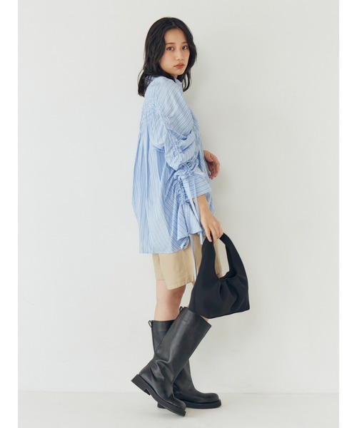 Ungrid(アングリッド)の「ギャザーデザインハンドバッグ(ハンドバッグ・レディース・シルバー/ブラック・FREE)」の13枚目の写真