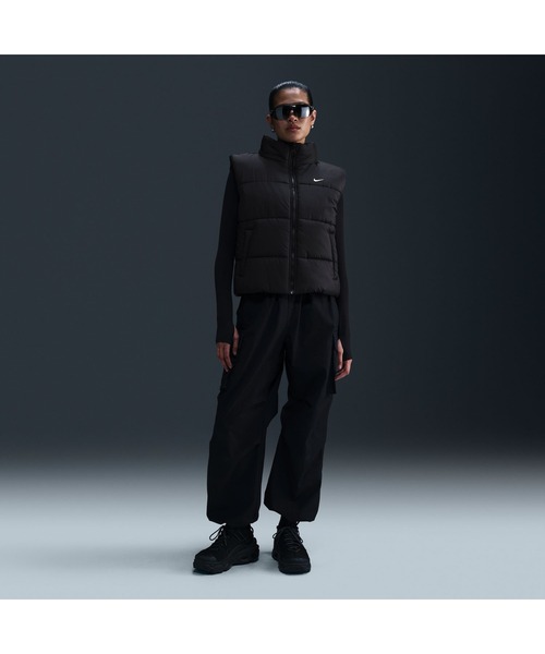 NIKE(ナイキ)の「NIKE ナイキ ナイキ ウィメンズ NSW TF SYNFL CLSC ベスト(ダウンベスト・レディース・ブラック・M/L)」の2枚目の写真