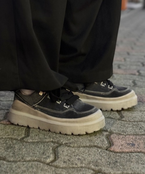 UGG（アグ）の「HERITAGE UTILITY SNEAKER KNOLL　1174994-BCMP（スニーカー・メンズ・ブラック・10/8/7/6/5/11/12/9）」の3枚目の写真