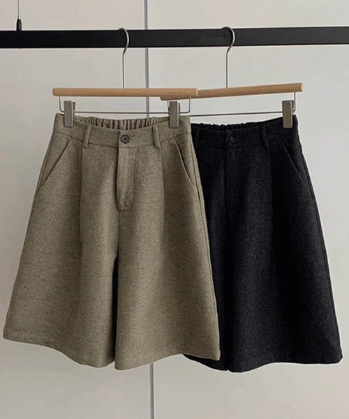 DAY CLOSET(デイ クローゼット)の「【大きいサイズ有/微起毛/バックゴム】フロント タック ハーフパンツ レディース(その他パンツ・レディース・ダークグレー/オリーブ・XL/S/M/L)」の7枚目の写真