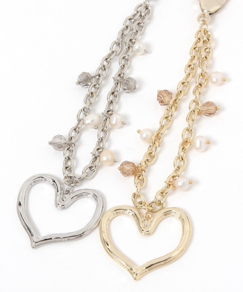 PAGEBOY(ページボーイ)の「ハートチェーンチャーム(チャーム・レディース・ライトベージュ/グレイッシュベージュ・FREE)」の4枚目の写真