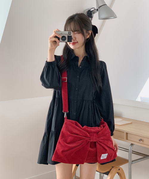 ATIL STUDIO（アチルスタジオ）の「コーデュロイデュイリボンホーボーショルダー＆クロスバッグ_[レッド]（ショルダーバッグ・レディース・その他・FREE）」の6枚目の写真