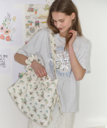 NONLOCAL（ノンローカル）の「【ノンローカル&times;イザバッグ】 Multi Floral Hand Drawing Eco Bag - Ivory（エコバッグ/サブバッグ）」