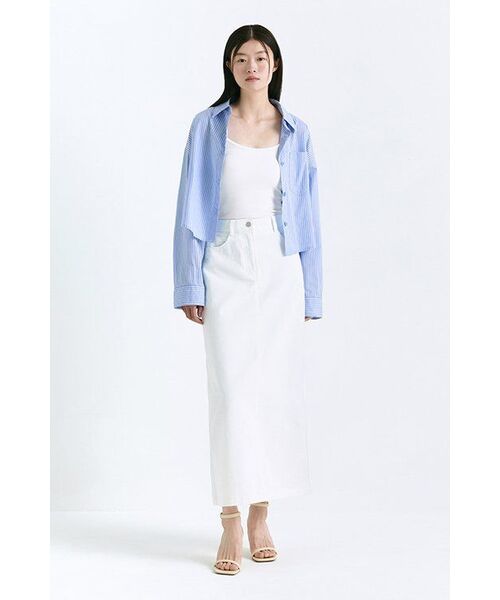 MUSINSA STANDARD WOMAN（ムシンサスタンダードウーマン）の「ウィメンズストライプオーバーサイズクロップポプリンシャツ[ブルー]（シャツ/ブラウス・レディース・その他・LARGE/MEDIUM/SMALL/X-SMALL）」の9枚目の写真