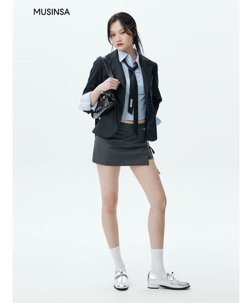 MUSINSA STANDARD WOMAN（ムシンサスタンダードウーマン）の「ウィメンズストライプオーバーサイズクロップポプリンシャツ[ブルー]（シャツ/ブラウス・レディース・その他・LARGE/MEDIUM/SMALL/X-SMALL）」の10枚目の写真