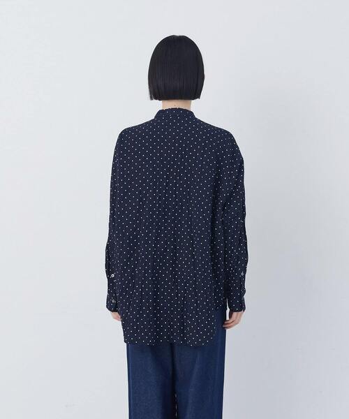 conges payes ADIEU TRISTESSE(コンジェ ペイエ アデュートリステス)の「クリンクル加工2wayシャツ(シャツ/ブラウス・レディース・チェック/ネイビー/ドット・38)」の11枚目の写真