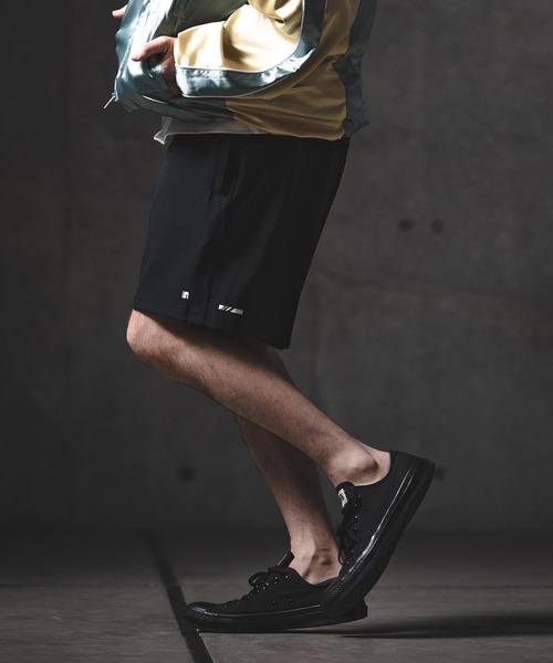 GLIMCLAP（グリムクラップ）の「mp14558-Airy Smooth Fabric Shorts ショートパンツ(201-027-gls-cg)（その他パンツ・メンズ・ブラック/ベージュ/チャコール・L/M/S）」の16枚目の写真