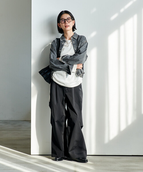 FREAK'S STORE(フリークスストア)の「とろみデニムショートシャツ/リヨセル デニムショート丈シャツ<セットアップ対応>(シャツ/ブラウス・レディース・サックスブルー/ブルー/チャコール・フリ-)」の6枚目の写真