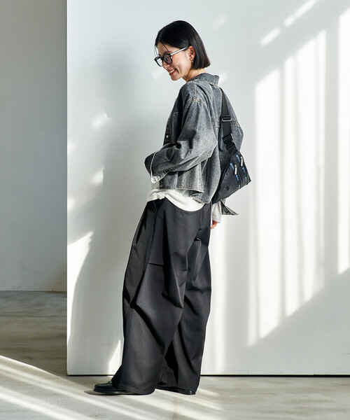 FREAK'S STORE(フリークスストア)の「とろみデニムショートシャツ/リヨセル デニムショート丈シャツ<セットアップ対応>(シャツ/ブラウス・レディース・サックスブルー/ブルー/チャコール・フリ-)」の8枚目の写真