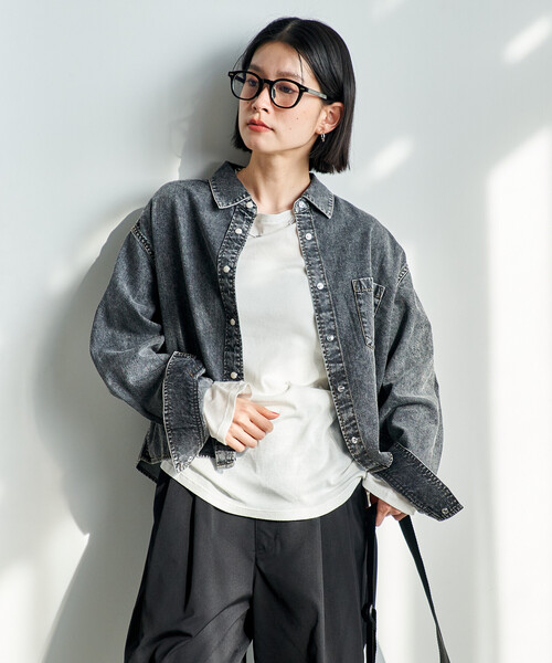 FREAK'S STORE(フリークスストア)の「とろみデニムショートシャツ/リヨセル デニムショート丈シャツ<セットアップ対応>(シャツ/ブラウス・レディース・サックスブルー/ブルー/チャコール・フリ-)」の14枚目の写真