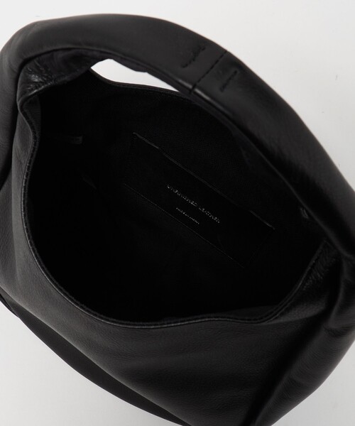 UNITED ARROWS（ユナイテッドアローズ）の「UNFINISHED LEATHER SHOLDER BAG/アンフィニッシュドレザー ショルダーバッグ（ショルダーバッグ・メンズ・ブラック・FREE）」の7枚目の写真