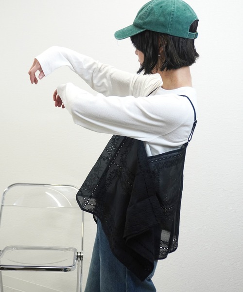 gossara(ゴサラ)の「【いつものコーデをアップデート】総刺繍シアーキャミ(キャミソール・レディース・ブラック/オフホワイト・FREE)」の19枚目の写真