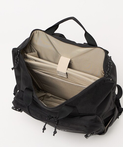 THE NORTH FACE(ザノースフェイス)の「<THE NORTH FACE>ボルダー トートパック/デイパック(バックパック/リュック・レディース・ナチュラル/ブラック・FREE)」の18枚目の写真