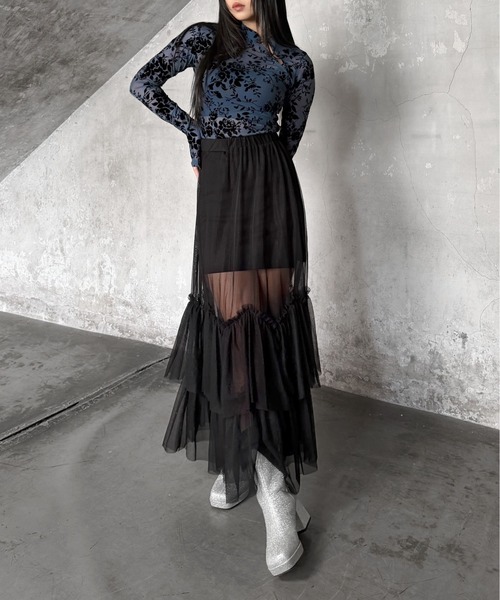 LVEU.(ラブユ.)の「【LVEU.】フックデザインレースシアートップス / トップス カットソー シアー シースルー ベロア アシメ アシンメトリー ボタニカル チャイナカラー レイヤード インナー ブルー ブラック レッド モード(Tシャツ/カットソー・レディース・ブルー/ブラック・FREE)」の6枚目の写真