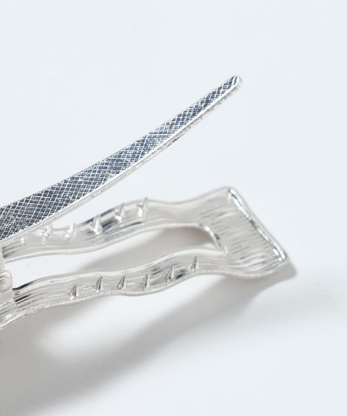 JEANASIS（ジーナシス）の「３Pニュアンスヘアピン/638857（バレッタ/ヘアクリップ・レディース・シルバー/シルバー系その他・FREE）」の4枚目の写真