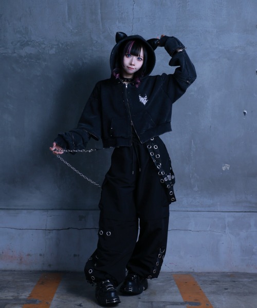 Amilige(アミリージュ)の「猫耳袖ZIPショート丈パーカー(パーカー・レディース・グレー/ブラック・FREE)」の12枚目の写真