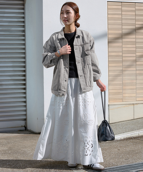 JOURNAL STANDARD relume（ジャーナルスタンダード　レリューム）の「デニムトラッカージャケット（デニムジャケット・レディース・ライトグレー/ブルー・FREE）」の3枚目の写真