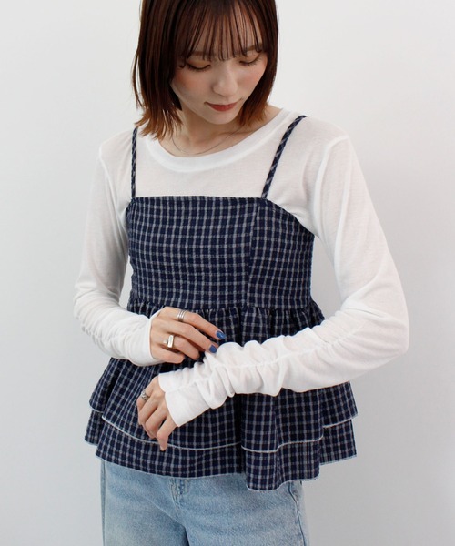 ABYS(アビス)の「袖シャーリングシアートップス(Tシャツ/カットソー・レディース・ピンク/ホワイト/ブルー/グレー・FREE)」の1枚目の写真