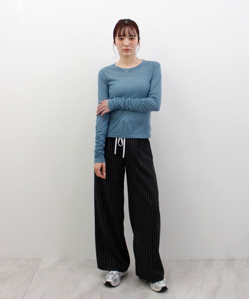 ABYS(アビス)の「袖シャーリングシアートップス(Tシャツ/カットソー・レディース・ピンク/ホワイト/ブルー/グレー・FREE)」の5枚目の写真