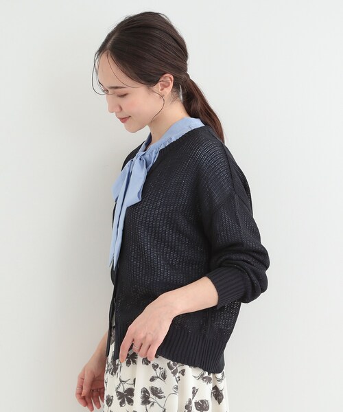 SHOO・LA・RUE(シューラルー)の「【洗濯機可/S-LL】キーネックでお顔周りすっきり ざっくり編みカーディガン(カーディガン/ボレロ・レディース・オレンジ系その他4/ネイビー/グリーン系その他4・01/02/04/03)」の20枚目の写真