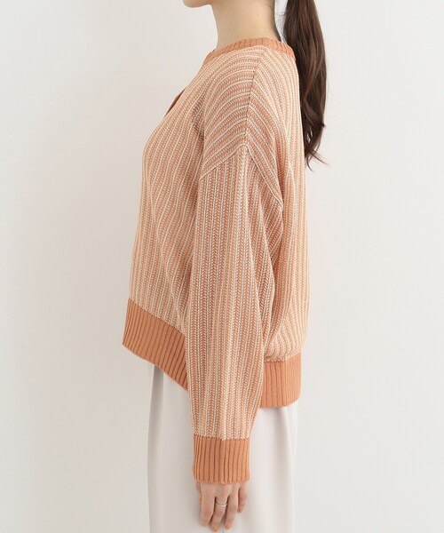 SHOO・LA・RUE(シューラルー)の「【洗濯機可/S-LL】キーネックでお顔周りすっきり ざっくり編みカーディガン(カーディガン/ボレロ・レディース・オレンジ系その他4/ネイビー/グリーン系その他4・01/02/04/03)」の8枚目の写真