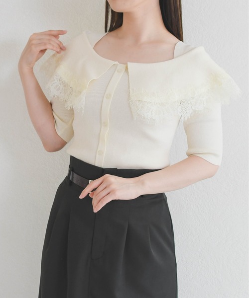 31 Sons de mode（トランテアン　ソン　ドゥ　モード）の「2026春夏新作 レーストリミングビッグカラーニット（ニット/セーター・レディース・オフホワイト/ブラウン/ブラック×ホワイト・ﾌﾘ-）」の2枚目の写真