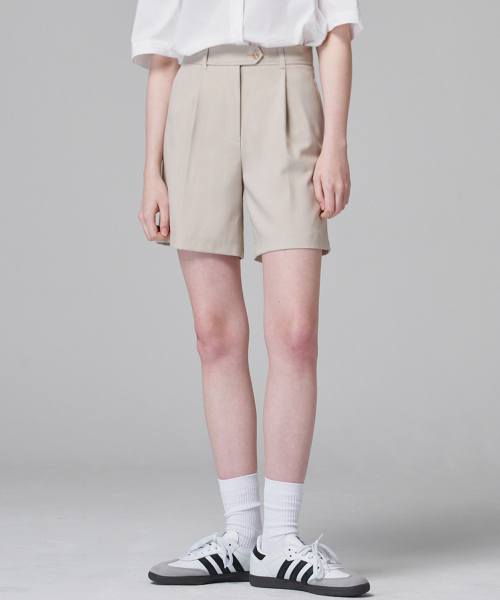 MALOUPE(マロップ)の「2205 サマー ワンタック ショートパンツ (ベージュ)(その他パンツ・レディース・ベージュ・26/28/30)」の6枚目の写真