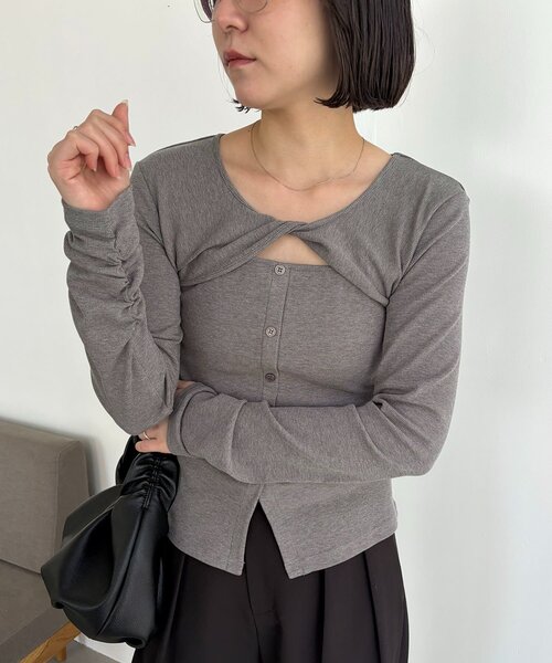 CAPRICIEUX LE'MAGE(カプリシューレマージュ)の「ツイストネックT(Tシャツ/カットソー・レディース・ホワイト/ブラック/グレー・FREE)」の10枚目の写真
