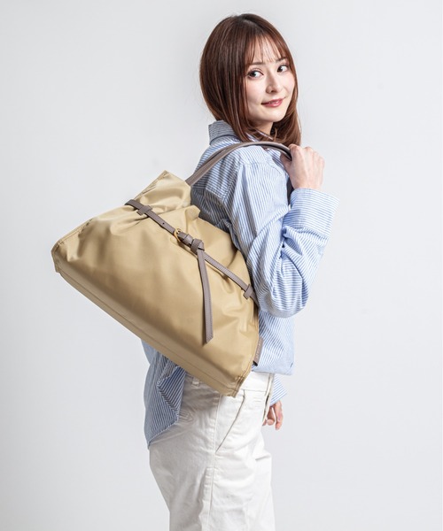 VIOLAd'ORO(ヴィオラドーロ)の「【VIOLAd'ORO/ヴィオラドーロ】ドロスト ナイロントートバッグ BIANCA Lサイズ made in japan(トートバッグ・レディース・ベージュ系その他/ブラック/チャコールグレー/ベージュ/モカ・FREE)」の4枚目の写真