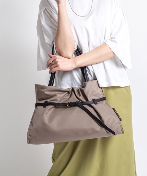 VIOLAd'ORO(ヴィオラドーロ)の「【VIOLAd'ORO/ヴィオラドーロ】ドロスト ナイロントートバッグ BIANCA Lサイズ made in japan(トートバッグ・レディース・ベージュ系その他/ブラック/チャコールグレー/ベージュ/モカ・FREE)」の16枚目の写真