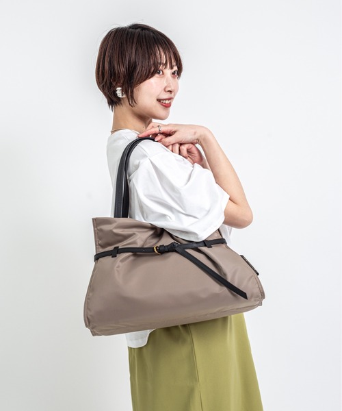 VIOLAd'ORO(ヴィオラドーロ)の「【VIOLAd'ORO/ヴィオラドーロ】ドロスト ナイロントートバッグ BIANCA Lサイズ made in japan(トートバッグ・レディース・ベージュ系その他/ブラック/チャコールグレー/ベージュ/モカ・FREE)」の15枚目の写真