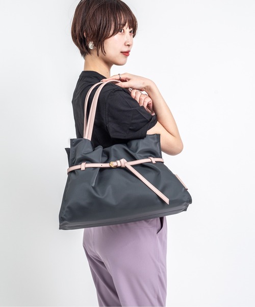 VIOLAd'ORO(ヴィオラドーロ)の「【VIOLAd'ORO/ヴィオラドーロ】ドロスト ナイロントートバッグ BIANCA Lサイズ made in japan(トートバッグ・レディース・ベージュ系その他/ブラック/チャコールグレー/ベージュ/モカ・FREE)」の20枚目の写真