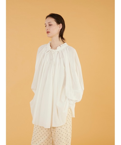 crinkle crinkle crinkle（クリンクルクリンクルクリンクル）の「【crinkle crinkle crinkle】sheer gather  volume blouse/シアーギャザーボリュームブラウス（シャツ/ブラウス・レディース・パープル/ホワイト・FREE）」の7枚目の写真