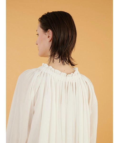 crinkle crinkle crinkle（クリンクルクリンクルクリンクル）の「【crinkle crinkle crinkle】sheer gather  volume blouse/シアーギャザーボリュームブラウス（シャツ/ブラウス・レディース・パープル/ホワイト・FREE）」の19枚目の写真