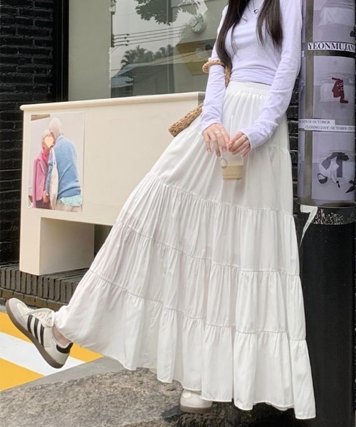 SallyLunn(サリーラン)の「ウエストゴムティアードロングスカート(スカート・レディース・グレー/ブルー/ホワイト/ブラウン/カーキ/ブラック・FREE)」の11枚目の写真
