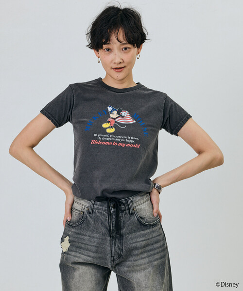 Freada(フリーダ)の「Freada/フリーダ 【MICKEY / ミッキー 】コンパクト ちびTシャツ(Tシャツ/カットソー・レディース・ブラック/ホワイト・ONE SIZE)」の2枚目の写真