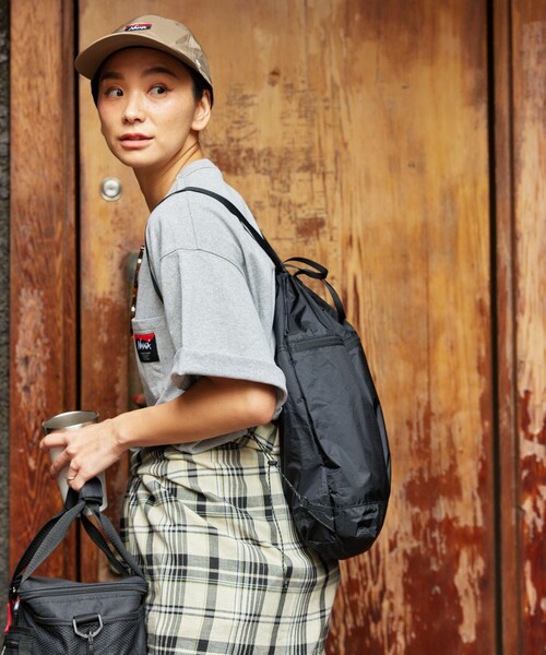 NANGA（ナンガ）の「NANGA/ナンガ Fibermax TUL KNAPSACK ナップサック（バックパック/リュック・メンズ・グレー/ブラック/イエロー・ONE SIZE）」の12枚目の写真