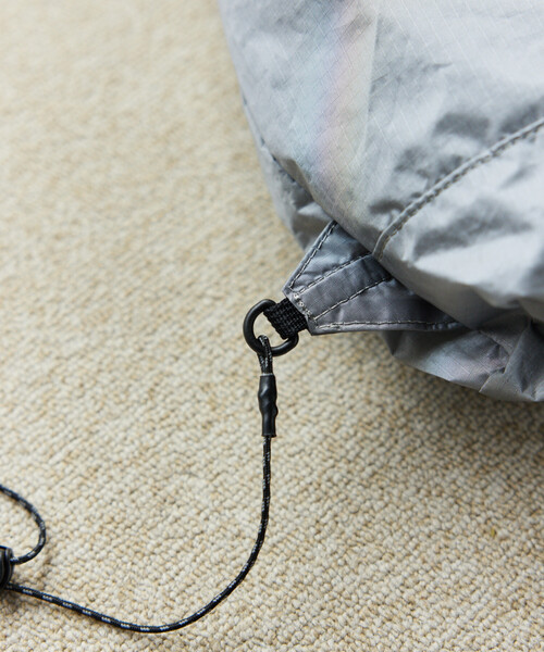 NANGA(ナンガ)の「NANGA/ナンガ Fibermax TUL KNAPSACK ナップサック(バックパック/リュック・メンズ・グレー/ブラック/イエロー・ONE SIZE)」の17枚目の写真