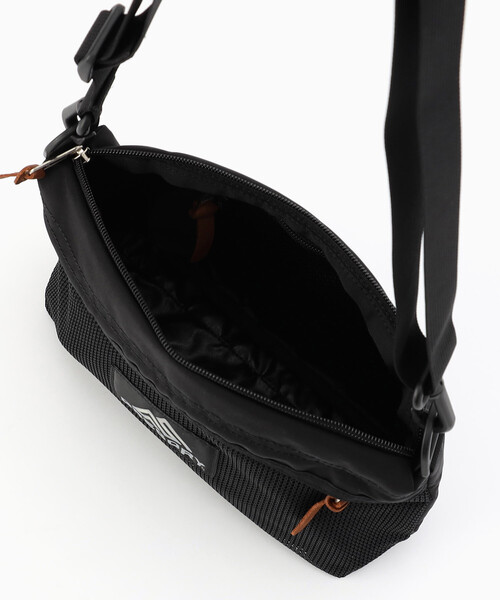 GREGORY(グレゴリー)の「GREGORY/グレゴリー エンベロップショルダープラス(ショルダーバッグ・メンズ・ブラック/その他9・ONE SIZE)」の4枚目の写真