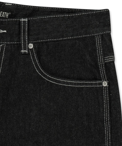 BROWNBREATH（ブラウンブレス）の「DENIM BERMUDA PANTS - BLACK（デニムパンツ・レディース・その他・SMALL/MEDIUM/LARGE/X-LARGE）」の4枚目の写真