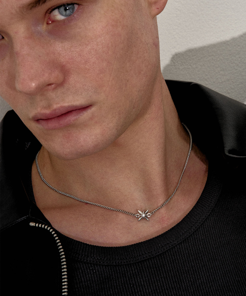 M.C-N-10 Flower Cubic Point Necklace（ネックレス）｜AG47（エイジー