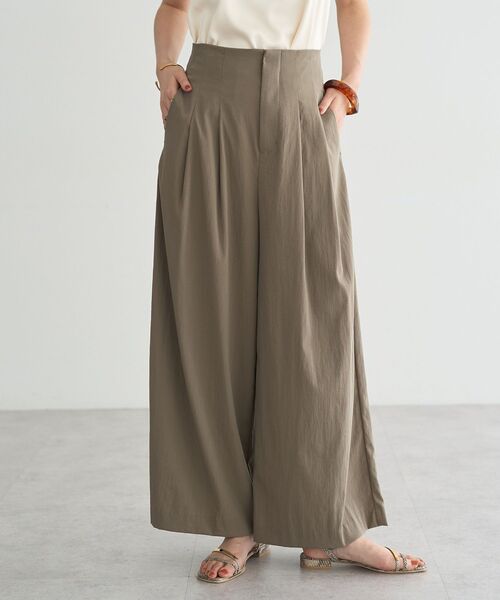 YECCA VECCA(イェッカヴェッカ)の「ドライタッチストレッチワイドパンツ【セットアップ対応】(その他パンツ・レディース・ブラック/ダークベージュ・S/M)」の3枚目の写真