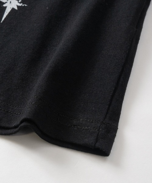 JOHN'S CLOSET(ジョンズクローゼット)の「【13】スプレー加工 グラフィックロゴ ユーズドライクTシャツ(Tシャツ/カットソー・メンズ・ピンク/カーキ/ブラック/アイボリー・MEDIUM/LARGE)」の8枚目の写真