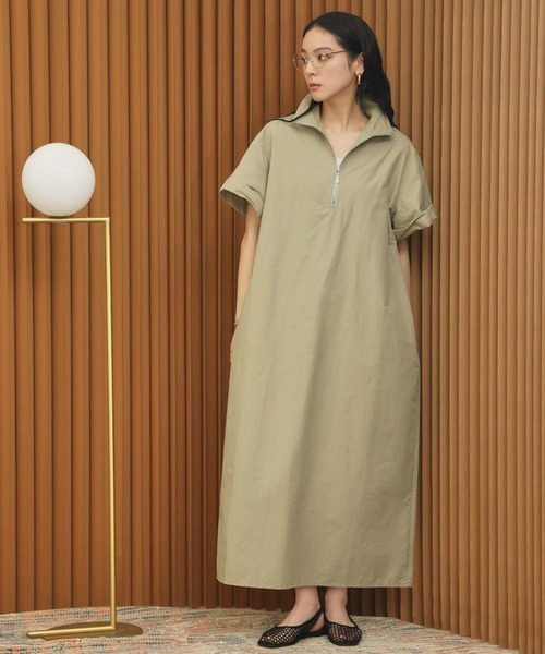 ELFRANK(エルフランク)の「【2026SS】ハーフジップAラインロングワンピース 半袖(ワンピース・レディース・ベージュ/チャコールグレー・FREE)」の7枚目の写真