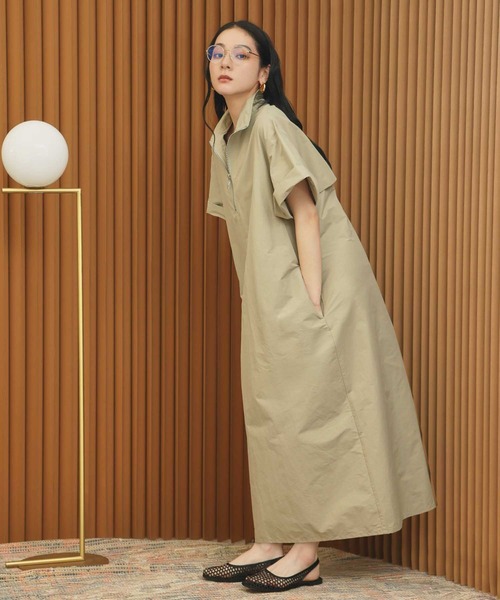 ELFRANK(エルフランク)の「【2026SS】ハーフジップAラインロングワンピース 半袖(ワンピース・レディース・ベージュ/チャコールグレー・FREE)」の9枚目の写真
