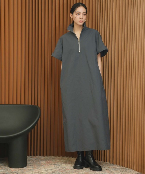ELFRANK(エルフランク)の「【2026SS】ハーフジップAラインロングワンピース 半袖(ワンピース・レディース・ベージュ/チャコールグレー・FREE)」の16枚目の写真