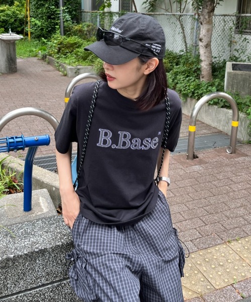BROKEN BASE(ブロークンベース)の「B.Base Assort Zigzag Patchwork Tee / B.BaseアソートジグザグパッチワークTee(Tシャツ/カットソー・メンズ・ブラック/グレー/カーキ系1/ネイビー/グレー系1/ホワイト/ブラウン系1/ブラック×カーキ/ブラック系1/ネイビー系1・SMALL/LARGE/MEDIUM)」の12枚目の写真