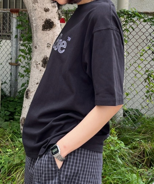 BROKEN BASE(ブロークンベース)の「B.Base Assort Zigzag Patchwork Tee / B.BaseアソートジグザグパッチワークTee(Tシャツ/カットソー・メンズ・ブラック/グレー/カーキ系1/ネイビー/グレー系1/ホワイト/ブラウン系1/ブラック×カーキ/ブラック系1/ネイビー系1・SMALL/LARGE/MEDIUM)」の15枚目の写真